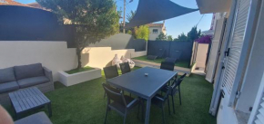 L ensoleillée MAISON 2 CHAMBRES-PRIVATE HOUSE CANNES